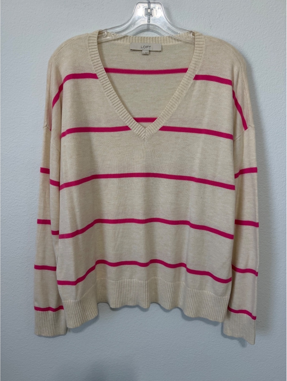 LOFT Cream/Pink Striped Long Sleeve V-Neck Pullover Sweater Women's Size L